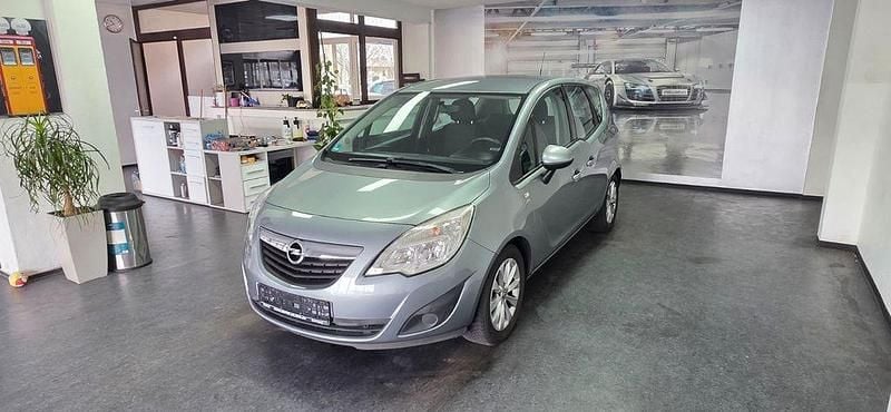 Gebraucht Opel Meriva Active 101 PS (74 kW) 2013 Grau Van / Kleinbus