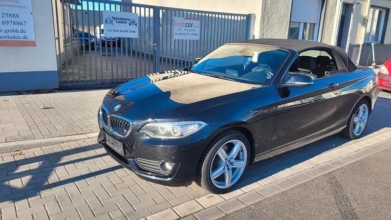Gebraucht BMW 220 Sport Line 190 PS (139 kW) 2015 Schwarz Cabrio