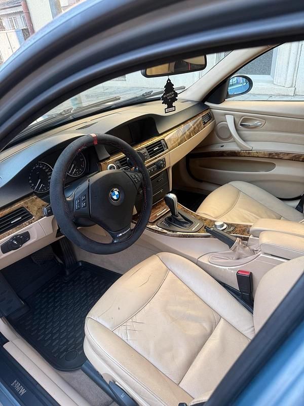 Gebraucht BMW 320 150 PS (110 kW) 2005 Limousine