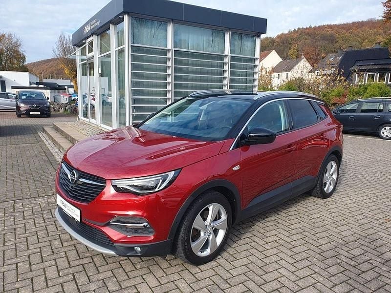 Rot Gebraucht 2021 Opel Grandland X Ultimate SUV | 21.990 € (Guter Preis) - Bild 1/4
