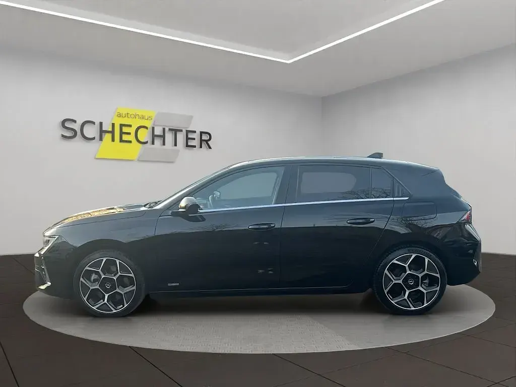 Gebraucht Opel Astra Ultimate 181 PS (133 kW) 2022 Karbon schwarz metallic Kleinwagen