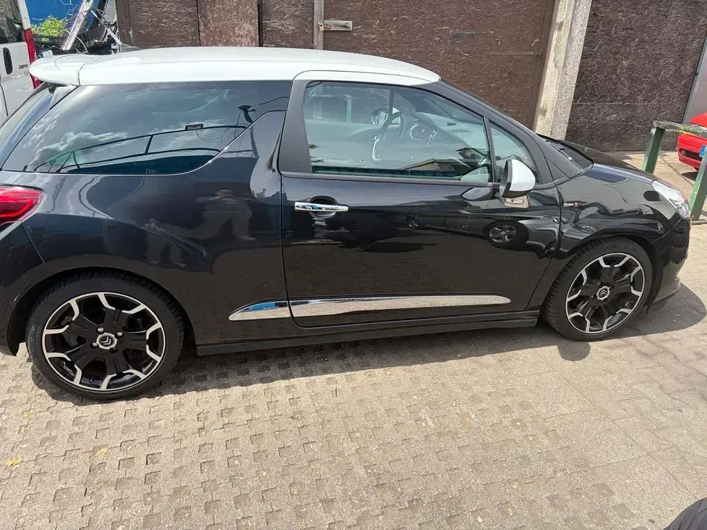 Gebraucht Citroën DS3 Sport Chic 156 PS (114 kW) 2012 Schwarz Kleinwagen
