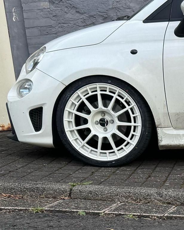 Gebraucht Abarth 595 179 PS (131 kW) 2017 Weiß Kleinwagen