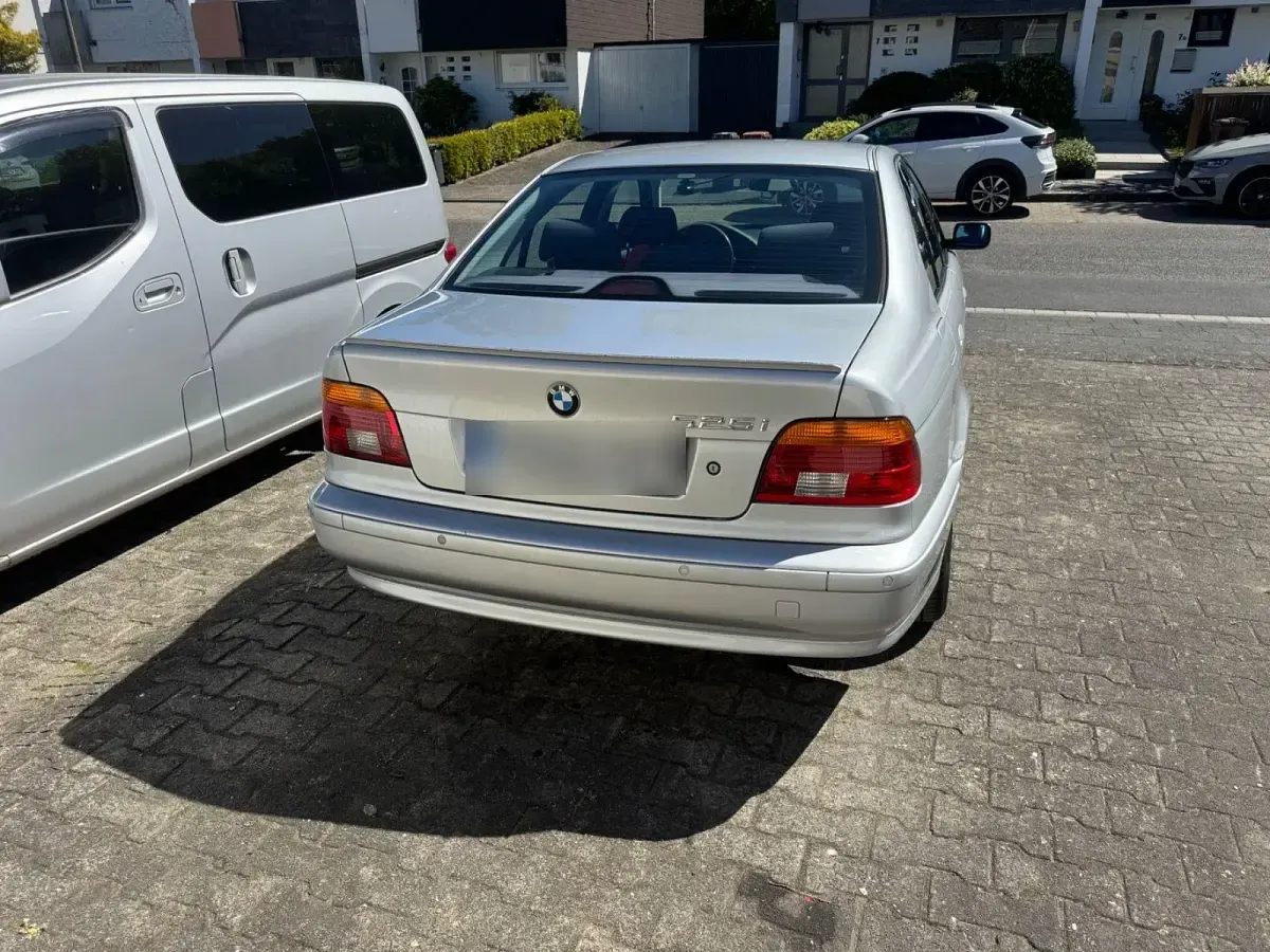 Gebraucht BMW 525 192 PS (141 kW) 2000 Silber Limousine