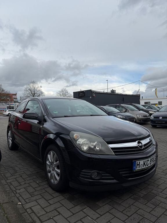 Gebraucht Opel Astra GTC 105 PS (77 kW) 2006 Schwarz Limousine
