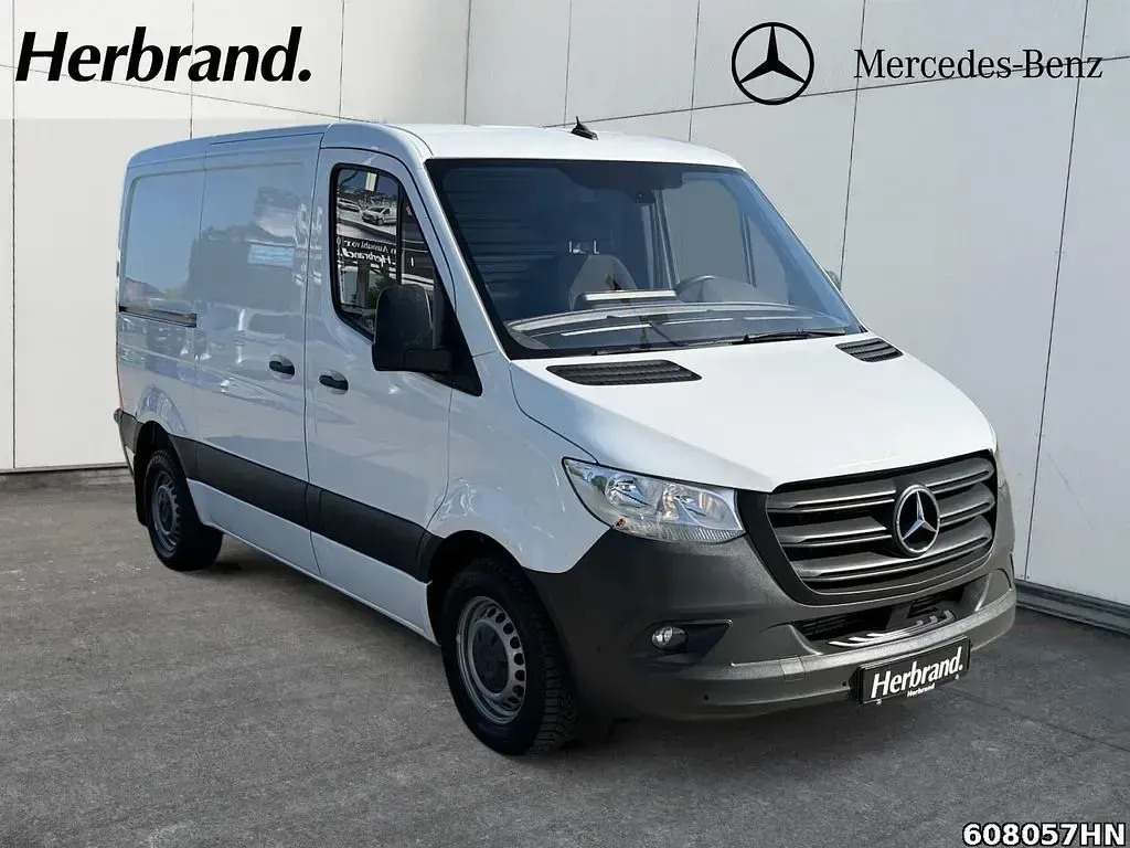 Używany Mercedes Sprinter 143 KM (105 kW) 2020 Biały Van
