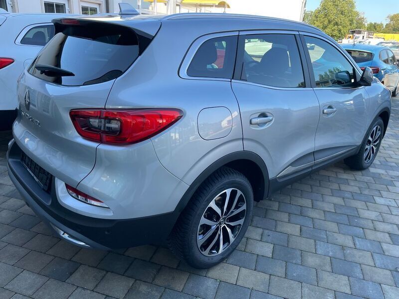 Gebraucht Renault Kadjar Techno 158 PS (116 kW) 2022 Grau SUV