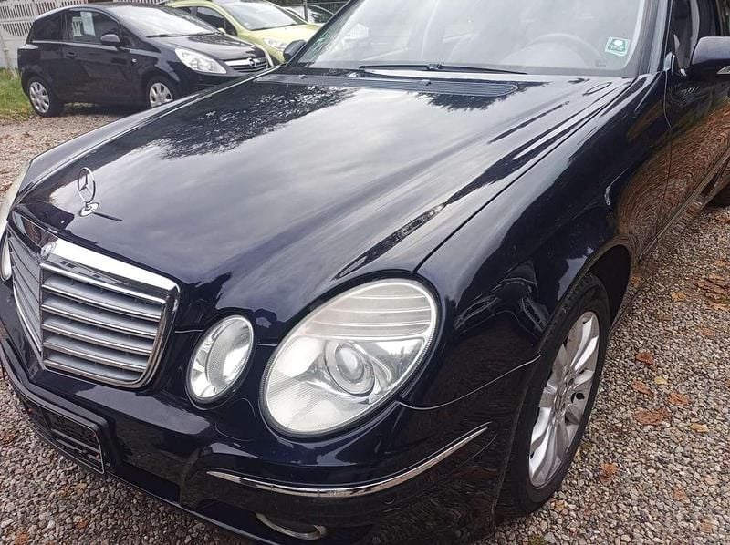 Gebraucht Mercedes E280 231 PS (169 kW) 2007 Tansanitblau Kombi