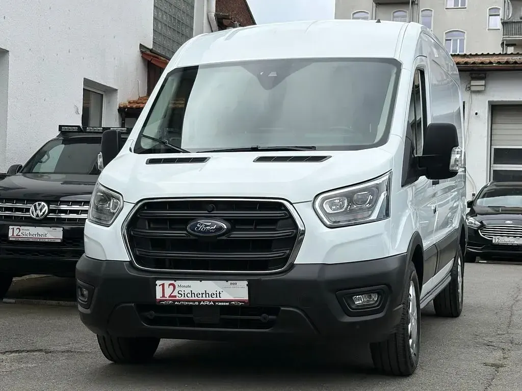 Gebraucht Ford Transit 170 PS (125 kW) 2021 Weiß Pickup
