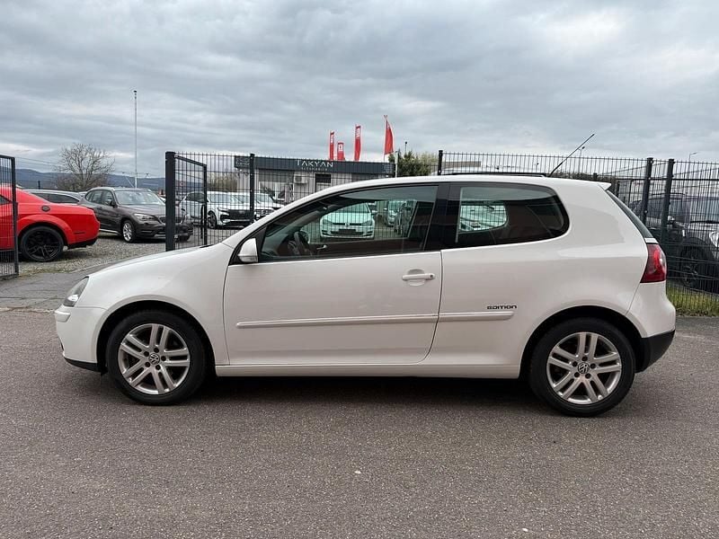 Gebraucht VW Golf S 80 PS (58 kW) 2008 Weiß Coupé