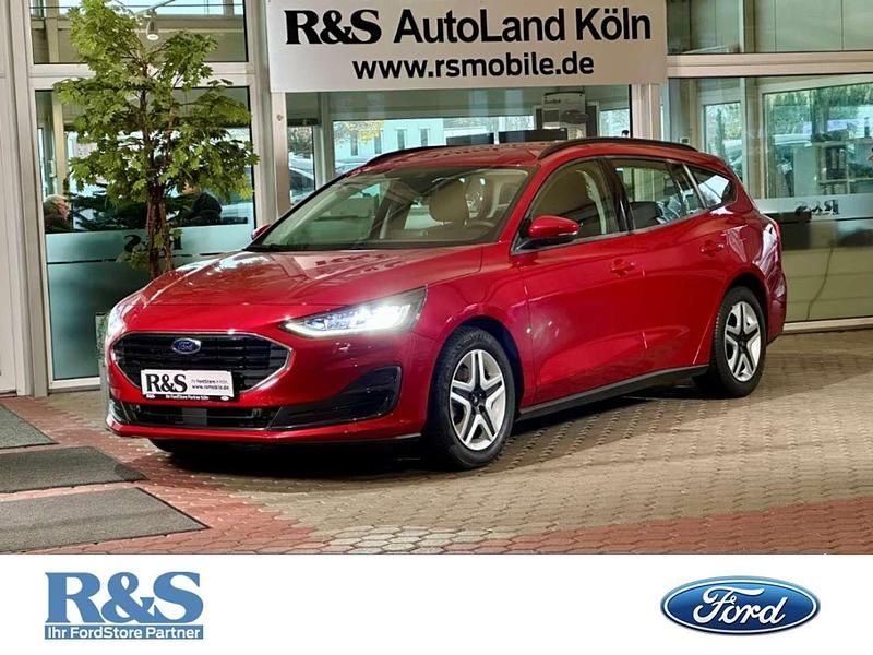 Rot Gebraucht 2022 Ford Focus Cool & Connect Kombi | 17.900 € (Superpreis) - Bild 1/4