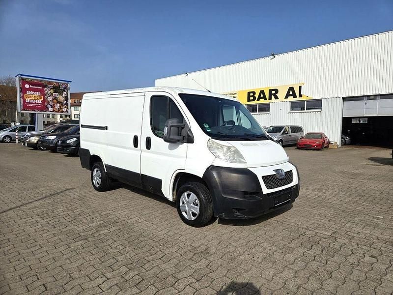Gebraucht Peugeot Boxer Avantage 101 PS (74 kW) 2010 Weiß Van