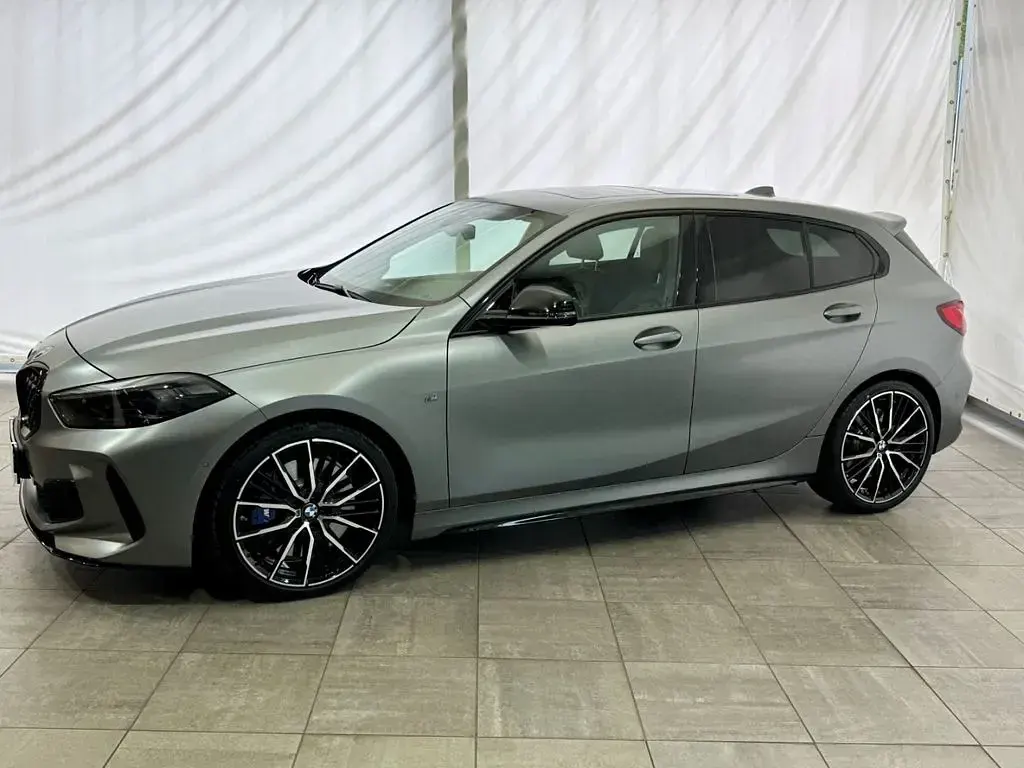 Używany BMW M135 Performance 306 KM (225 kW) 2022 Szary Hatchback
