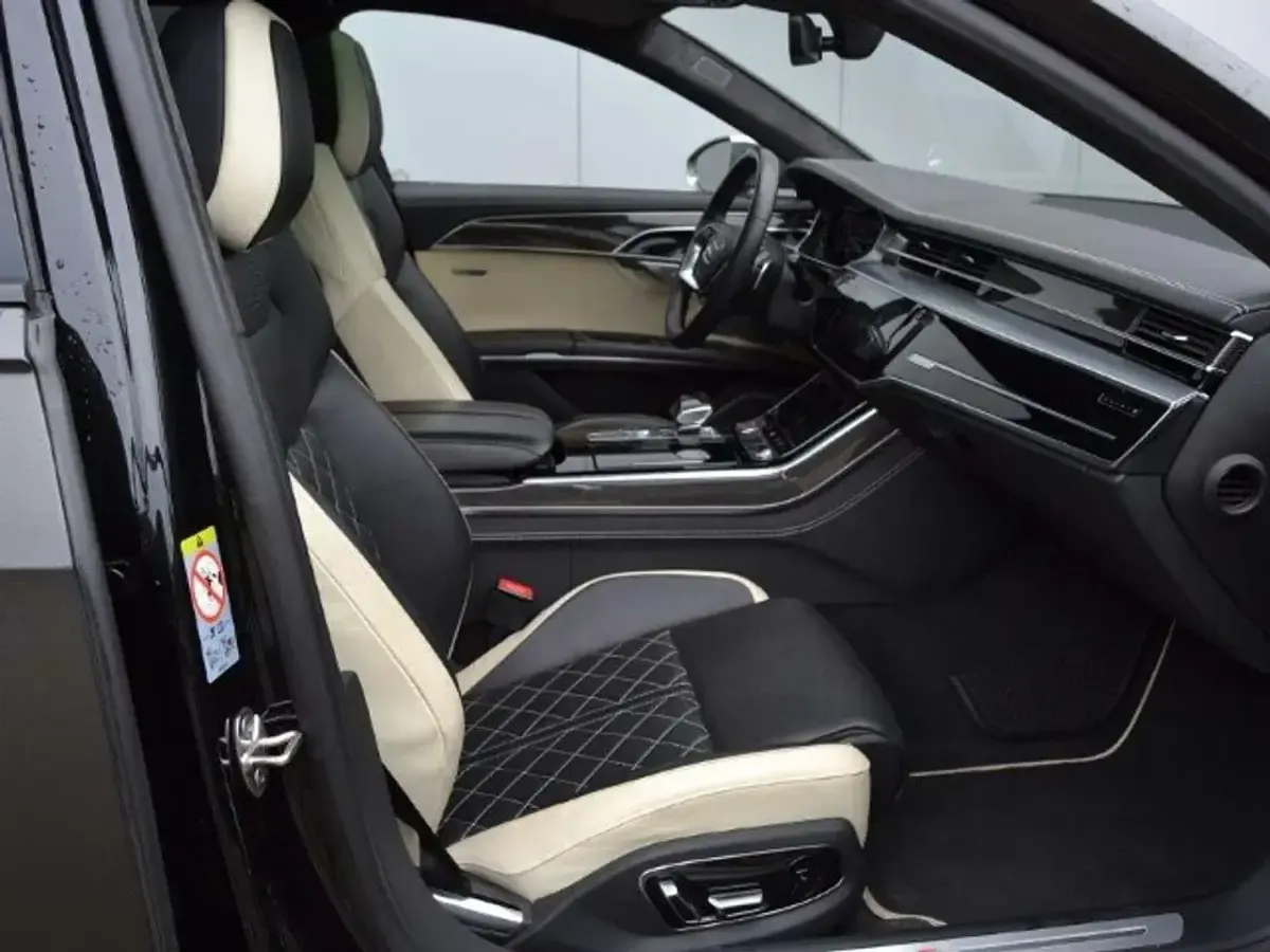 Gebraucht Audi S8 787 PS (578 kW) 2020 Schwarz matt Limousine