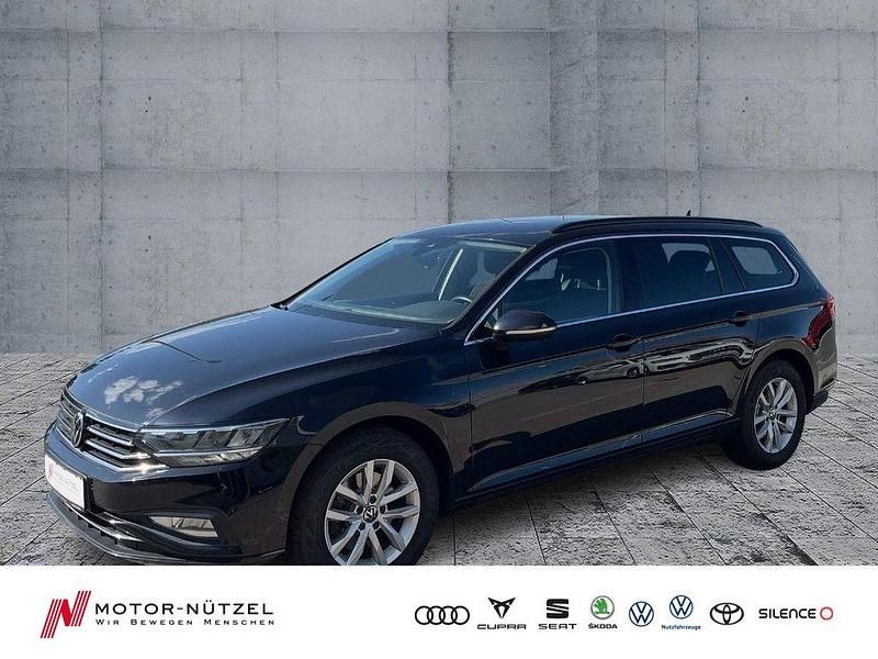 Gebraucht VW Passat Business 150 PS (110 kW) 2022 Deep black perleffekt Kombi
