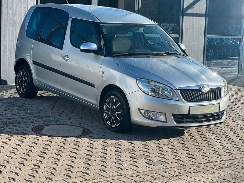 Gebraucht Skoda Roomster Comfort 86 PS (63 kW) 2010 Silber Van / Kleinbus