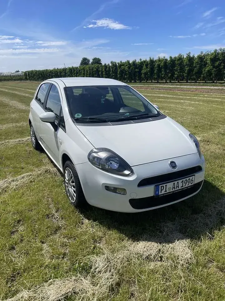 Gebraucht Fiat Grande Punto 77 PS (56 kW) 2013 Kleinwagen