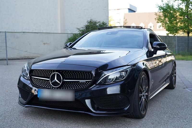 Schwarz Gebraucht 2017 Mercedes C43 AMG AMG Coupé | 33.899 € (Fairer Preis) - Bild 1/4