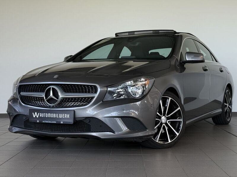 Grau Gebraucht 2015 Mercedes CLA220 Urban Limousine | 18.990 € (Fairer Preis) - Bild 1/4