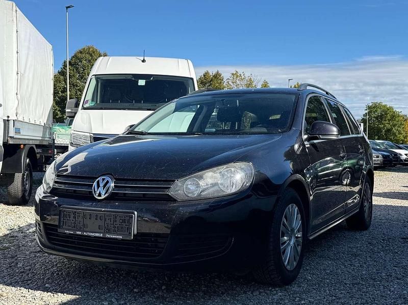 Reflexsilber metallic Gebraucht 2010 VW Golf VI Trendline Kombi | 1.990 € (Superpreis) - Bild 1/4