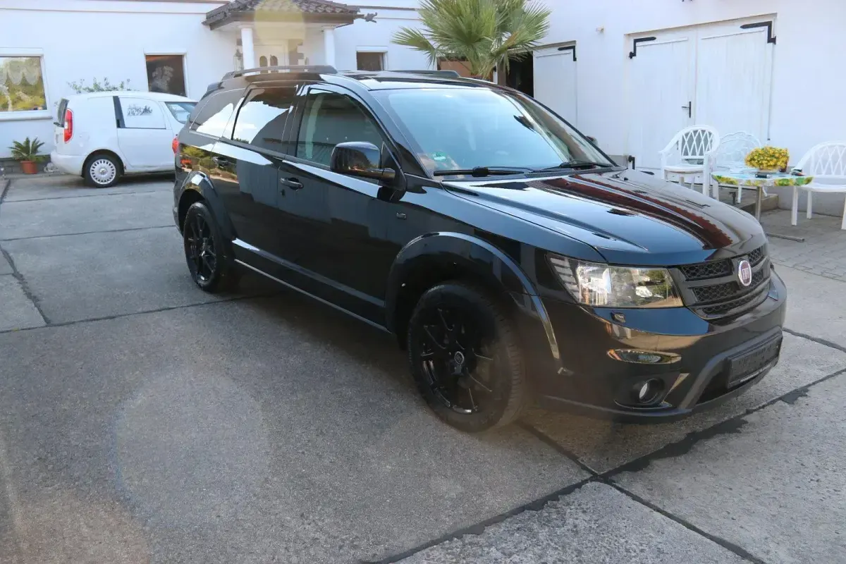 Gebraucht Fiat Freemont 170 PS (125 kW) 2015 Schwarz SUV