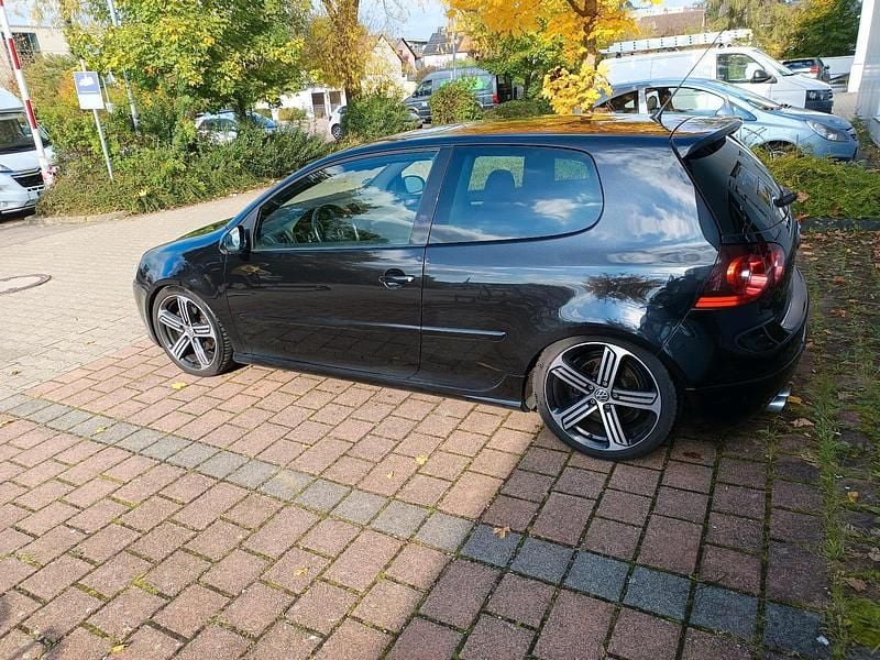 Schwarz Gebraucht 2007 VW Golf V Edition Limousine | 9.999 € - Bild 1/4