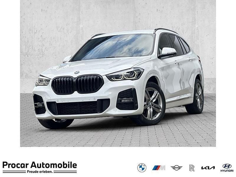 Weiß Gebraucht 2021 BMW X1 M Sport SUV | 25.370 € (Guter Preis) - Bild 1/4