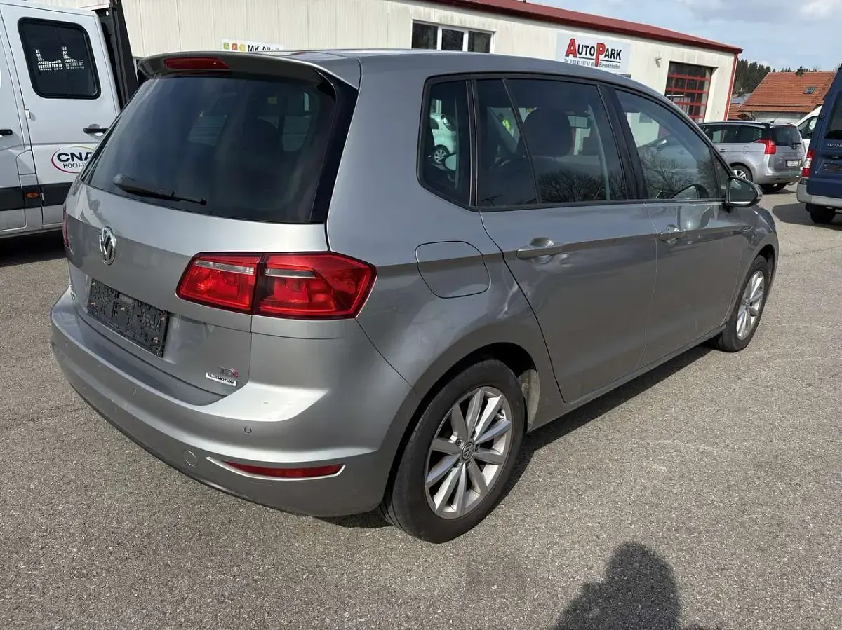 Gebraucht VW Golf VII LOUNGE 110 PS (80 kW) 2015 Kombi