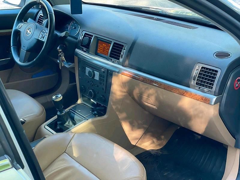 Gebraucht Opel Signum 2007 Grau Kleinwagen