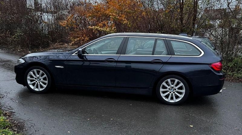 Gebraucht BMW 520 184 PS (135 kW) 2012 Blau Kombi