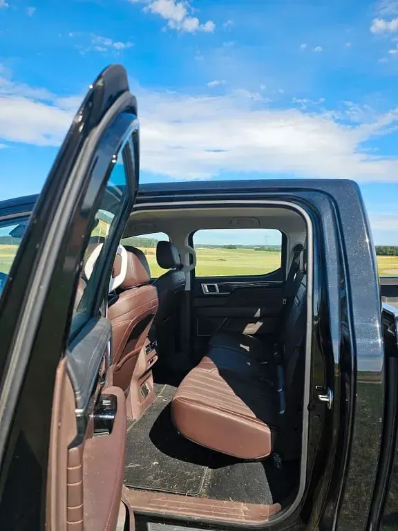 Gebraucht Foton 4 159 PS (116 kW) 2025 Schwarz SUV