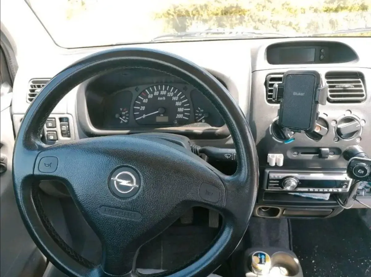 Gebraucht Opel Agila 75 PS (55 kW) 2002 Rot Van / Kleinbus