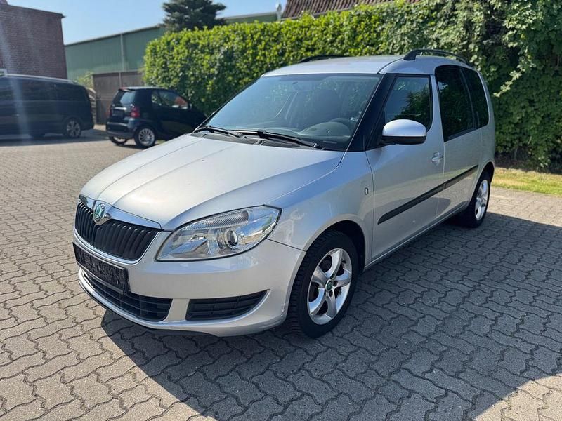 Silber Gebraucht 2011 Skoda Roomster Kombi | 1.950 € (Superpreis) - Bild 1/4