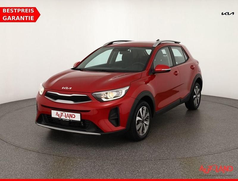 Rot Gebraucht 2023 Kia Stonic Vision SUV | 17.990 € (Fairer Preis) - Bild 1/4