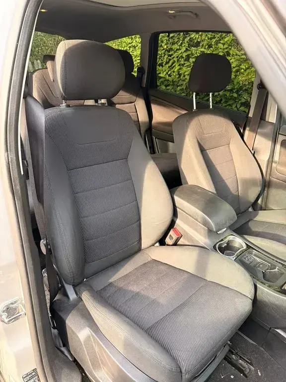 Gebraucht Ford S-MAX Titanium 163 PS (119 kW) 2013 Silber Van / Kleinbus