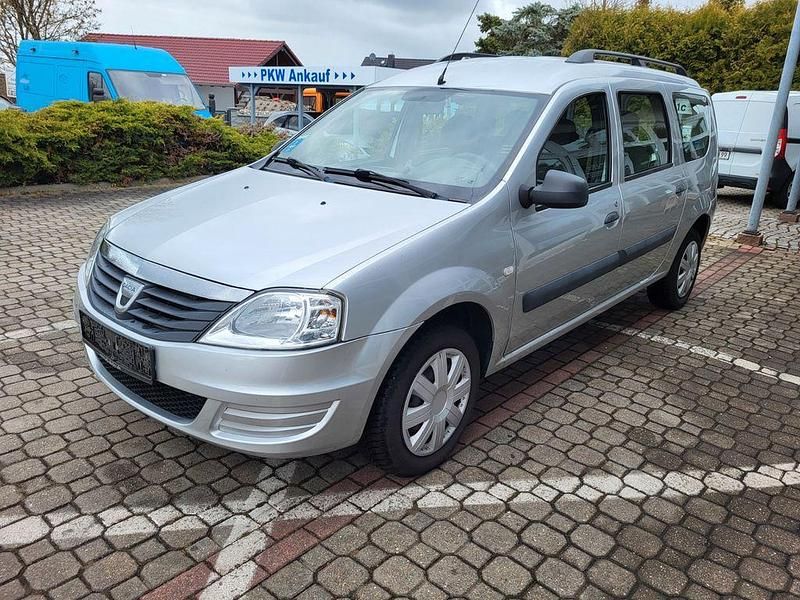 Gebraucht Dacia Logan 84 PS (61 kW) 2013 Silber Kombi
