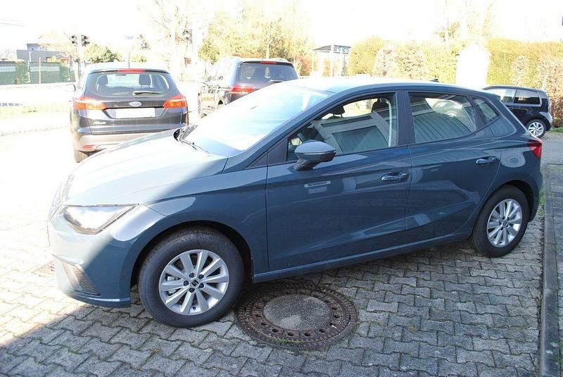 Neu Seat Ibiza Style 116 PS (85 kW) 2025 Blau Limousine