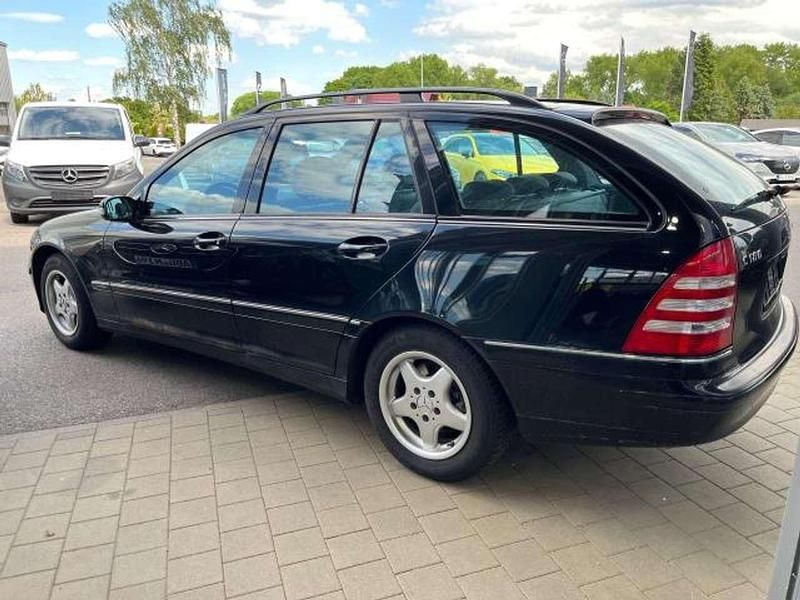 Second-hand Mercedes C180 Classic 143 CP (105 kW) 2006 Negru Break