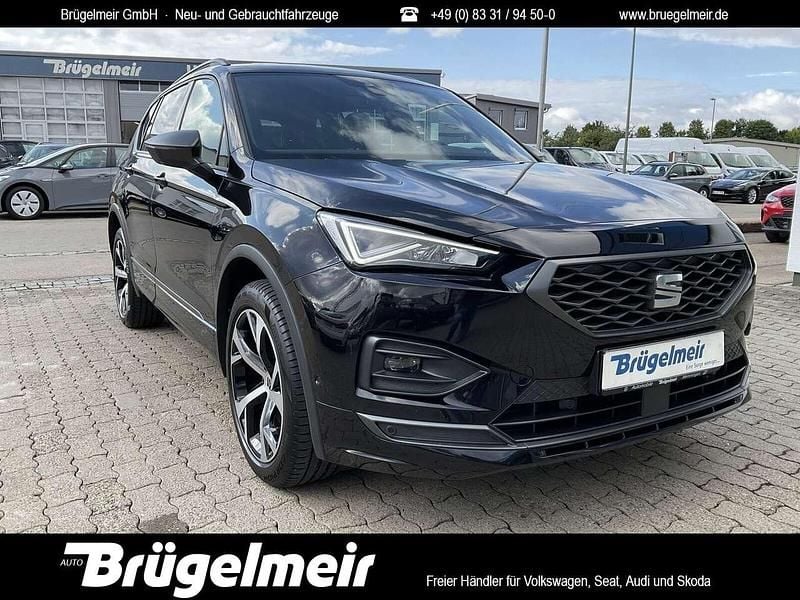 "deep" schwarz perleffekt Gebraucht 2023 Seat Tarraco 4Drive SUV | 34.890 € (Fairer Preis) - Bild 1/4