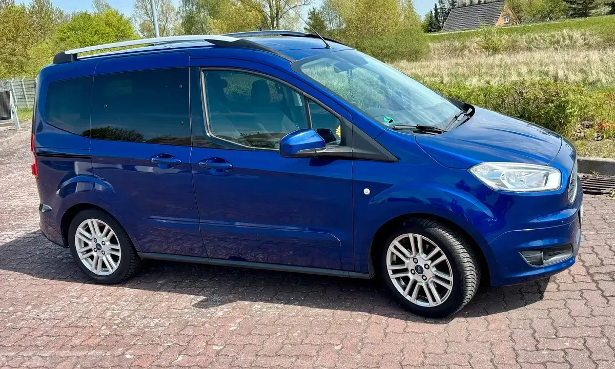 Occasion Ford Tourneo 74 ch (54 kW) 2017 Bleue Break