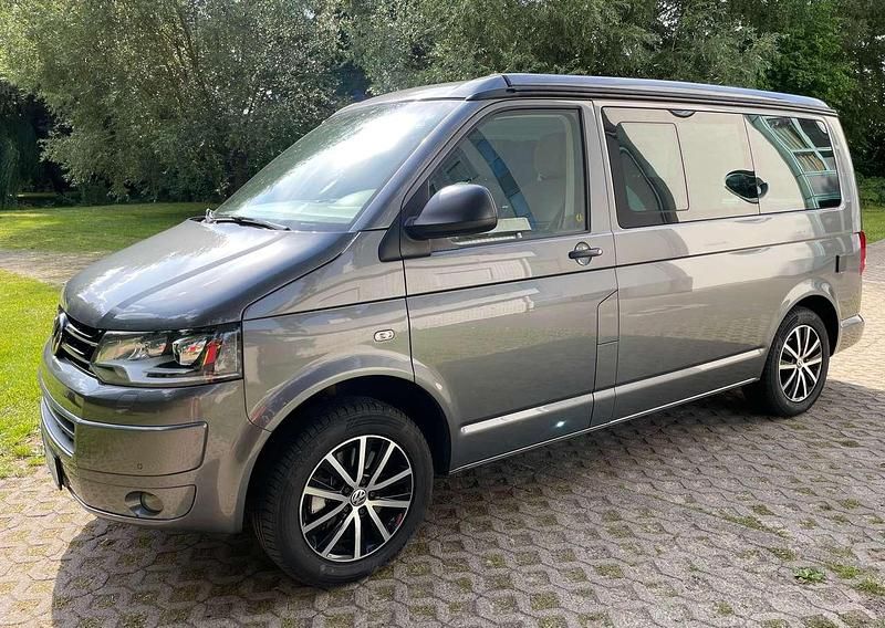 Grau Gebraucht 2014 VW T5 Beach Van | 28.800 € - Bild 1/4