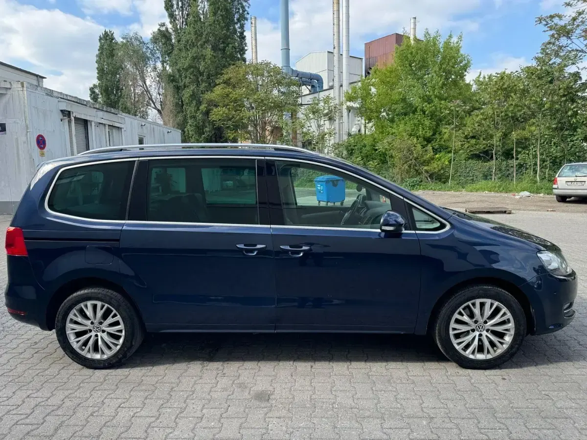 Gebraucht VW Sharan Highline 170 PS (125 kW) 2011 Blau Van / Kleinbus