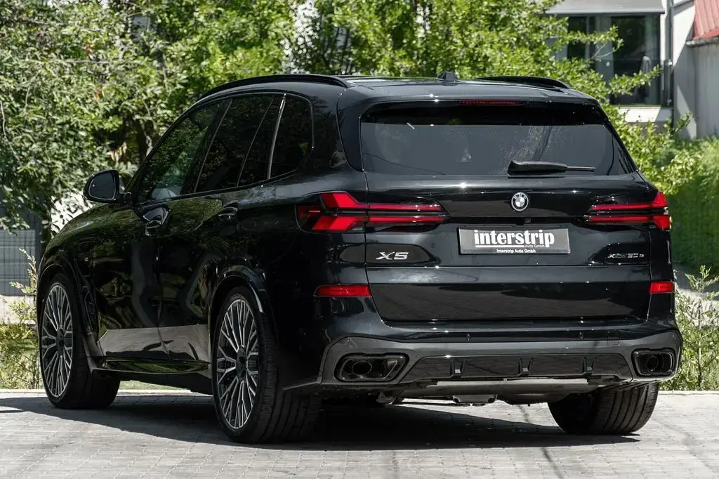 Gebraucht BMW X5 M Sport 489 PS (359 kW) 2025 Schwarz SUV