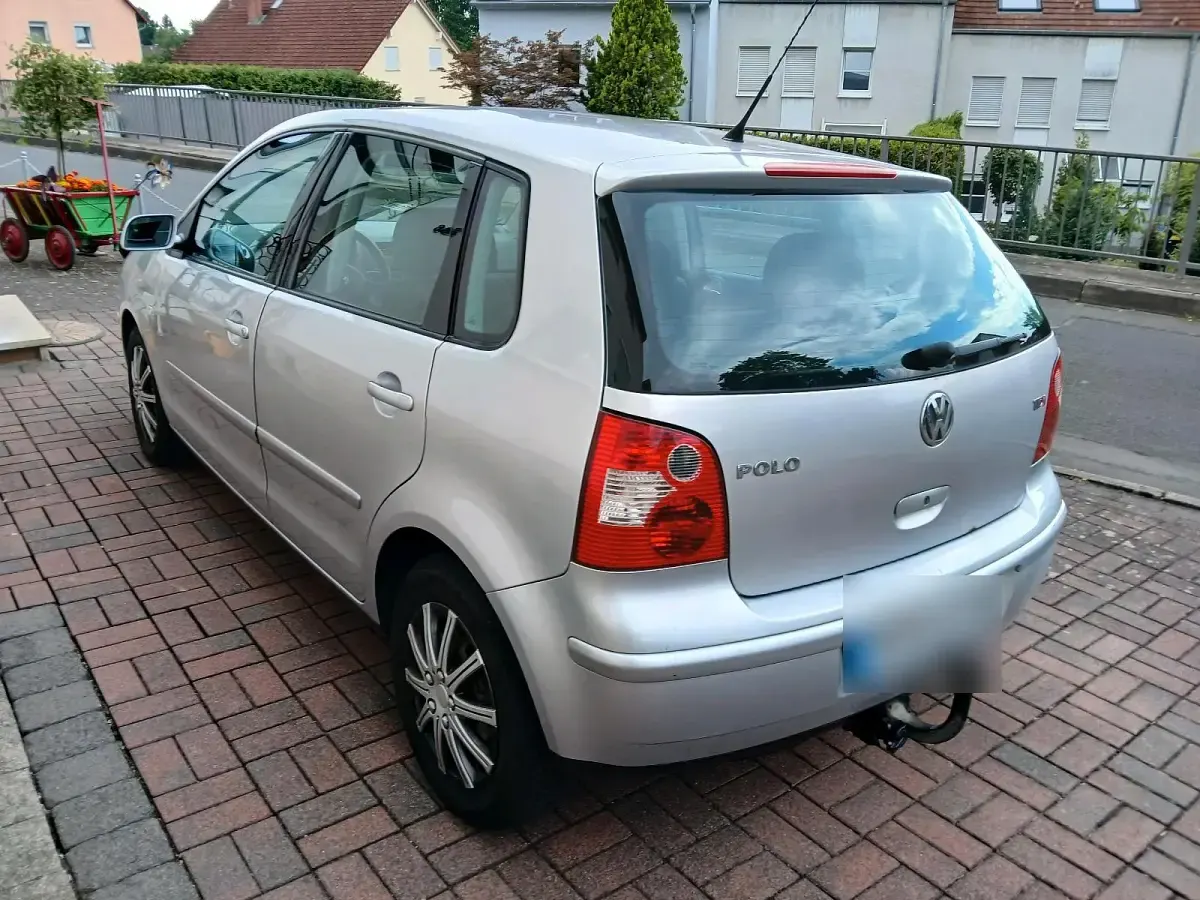 Gebraucht VW Polo Highline 101 PS (74 kW) 2004 Silber Kleinwagen