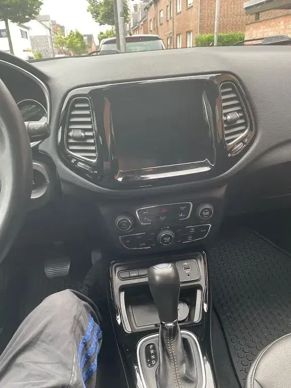 Gebraucht Jeep Compass Limited 150 PS (110 kW) 2021 Grau SUV