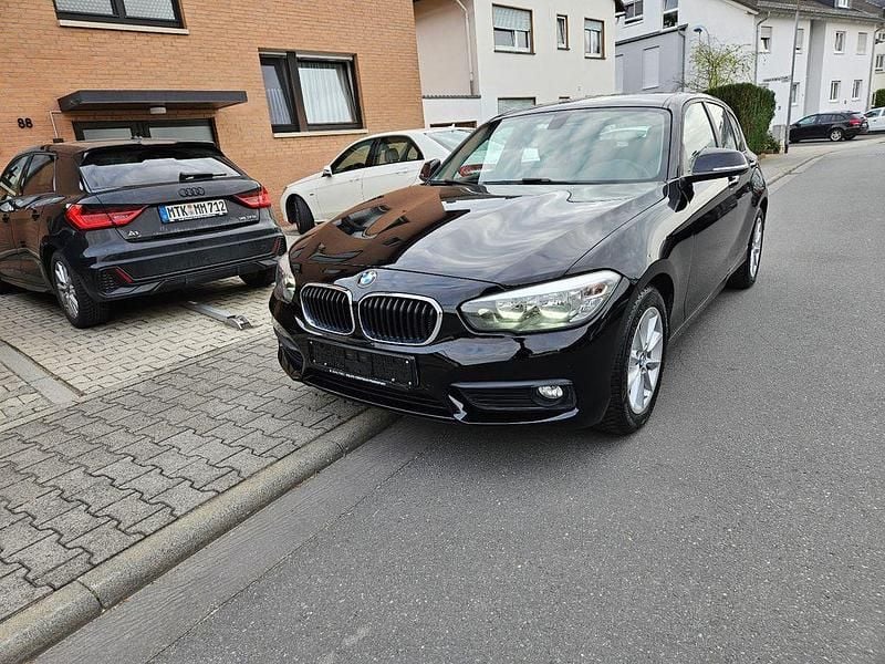 Schwarz Gebraucht 2017 BMW 118 Kleinwagen | 13.800 € (Guter Preis) - Bild 1/4