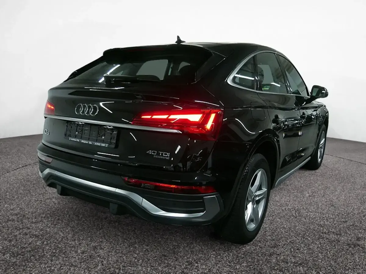 Gebraucht Audi Q5 Sportback S-Line 204 PS (150 kW) 2022 Schwarz SUV