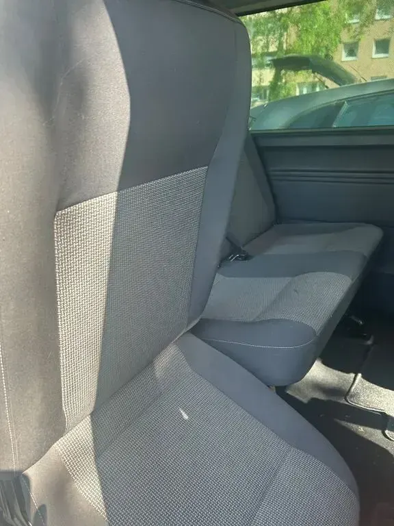 Second-hand VW Caravelle 140 CP (102 kW) 2010 Argintiu Van