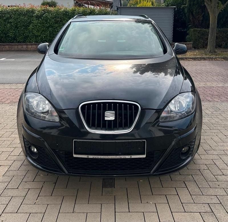 Schwarz Gebraucht 2012 Seat Altea Limousine | 3.600 € - Bild 1/4