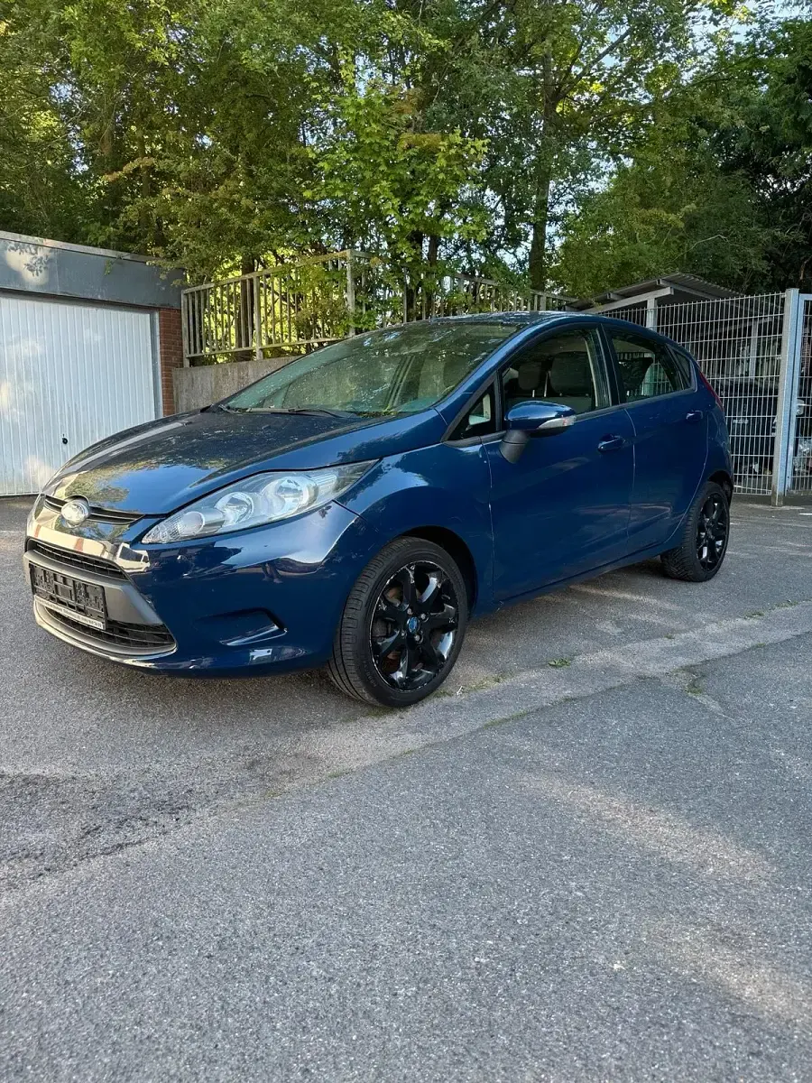 Gebraucht Ford Fiesta 60 PS (44 kW) 2009 Blau Limousine